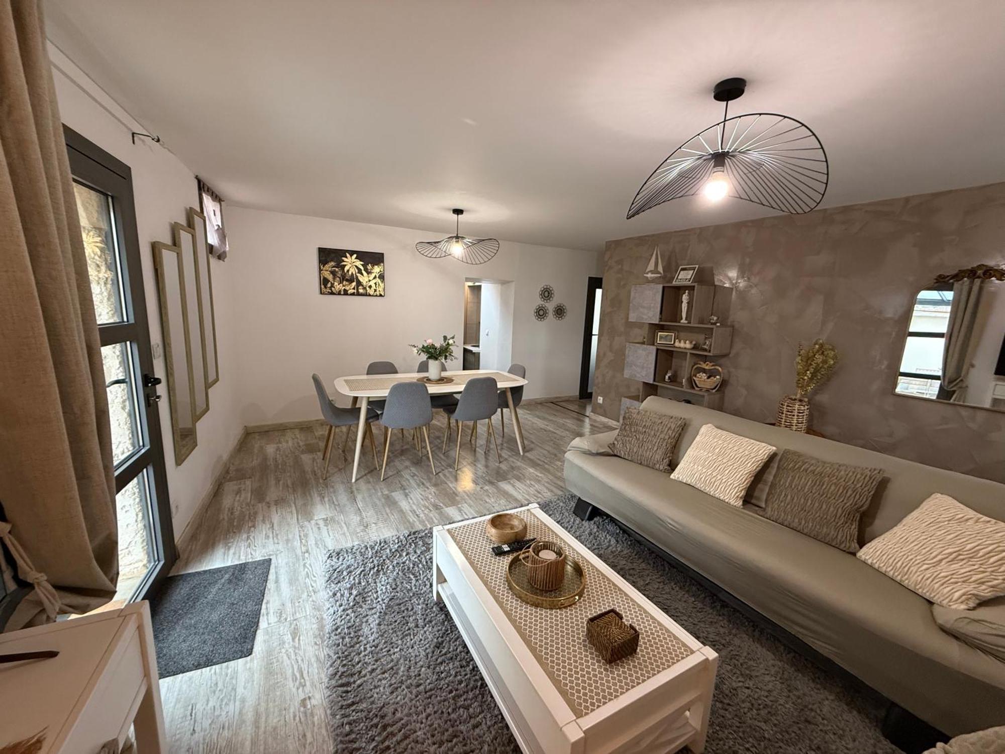 Au Calme, Confortable Avec Terrasse Le Pouzin Eksteriør billede